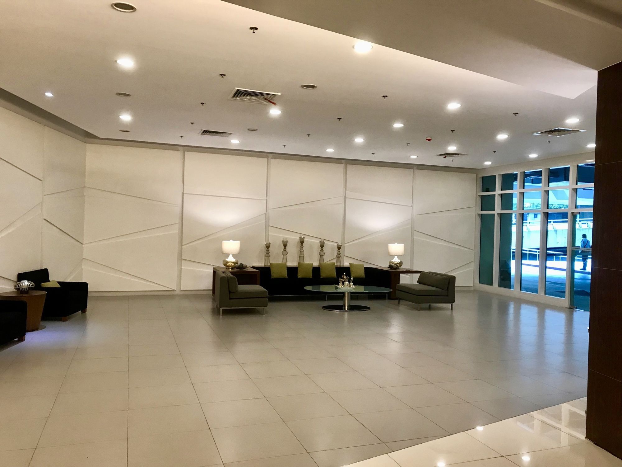 The Beacon Serviced Residences Makati City Extérieur photo