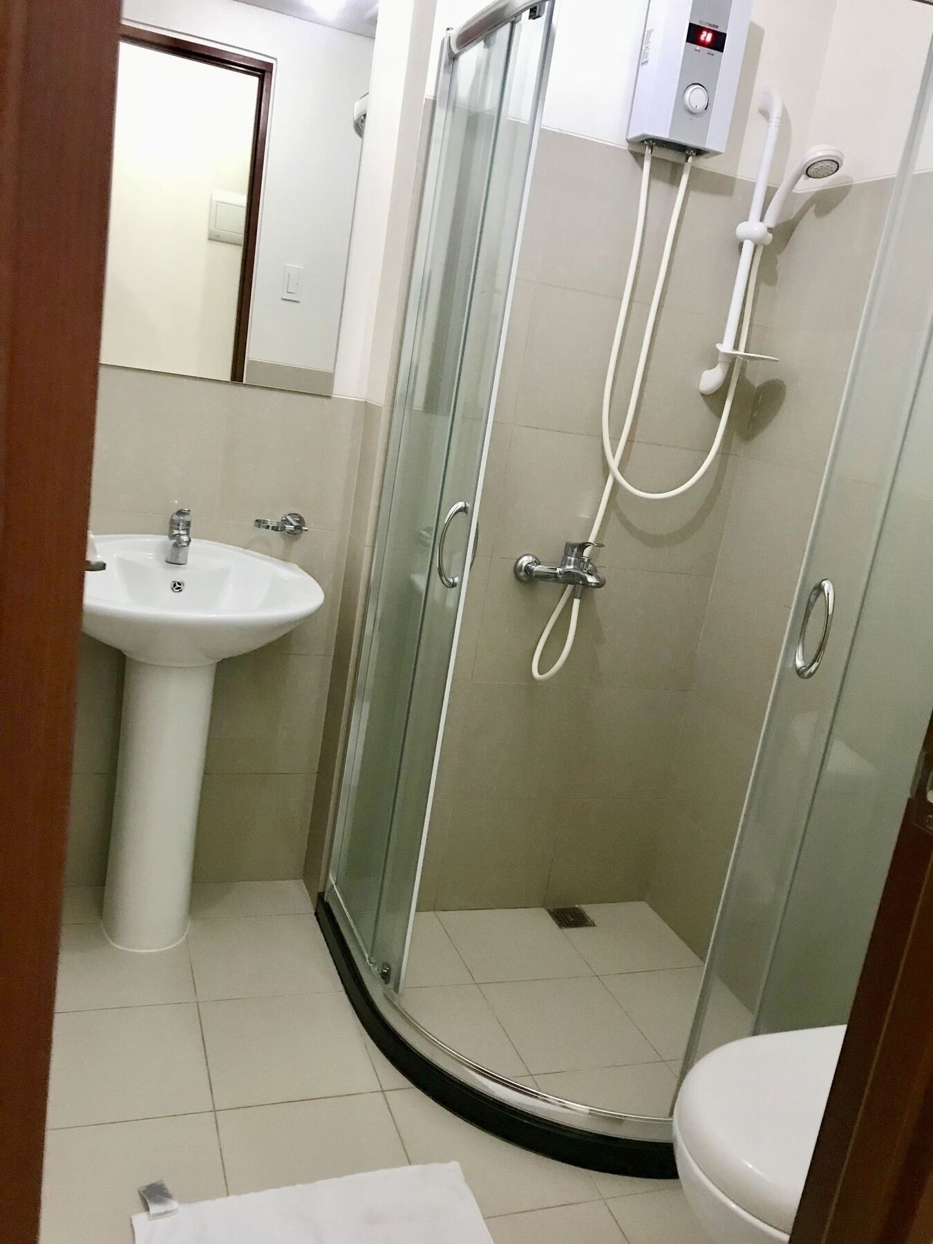 The Beacon Serviced Residences Makati City Extérieur photo